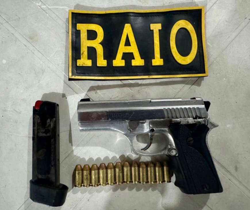 PMCE conduz quarteto e apreende drogas e arma de fogo na Caucaia