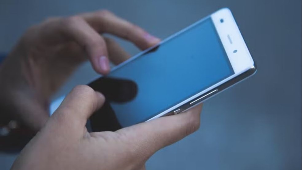 Empresário tem prejuízo de quase R$ 250 mil após celular ser furtado no Fortal