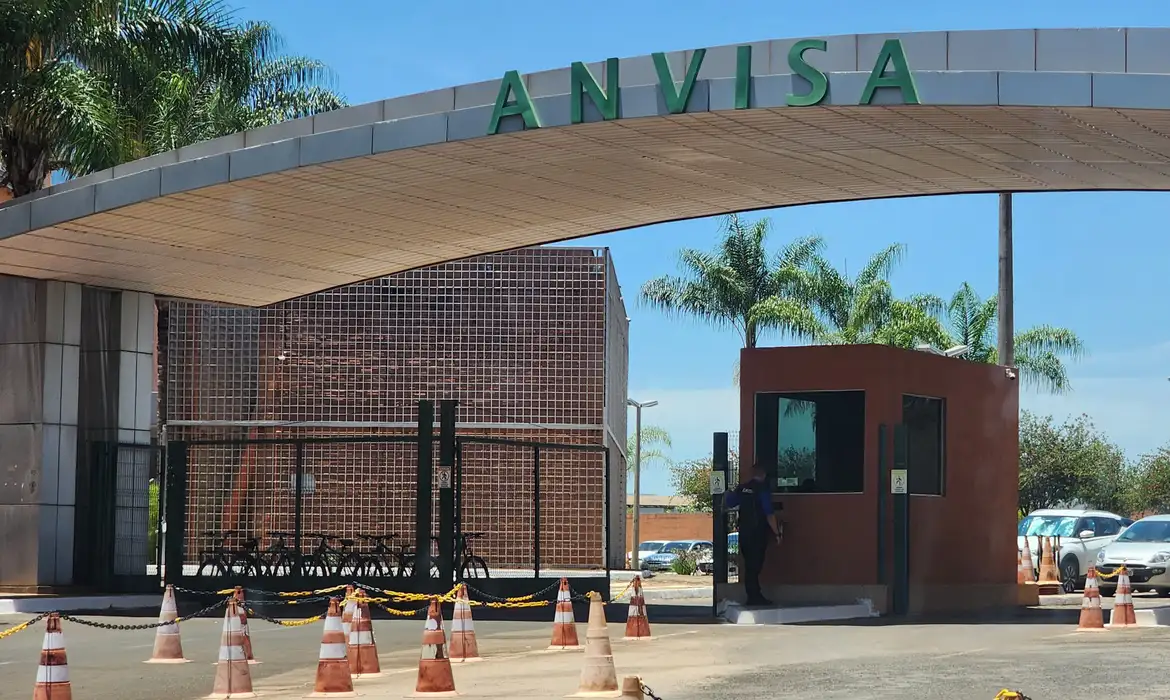 Anvisa manda recolher queijo e molho pesto após identificar irregularidades em produtos
