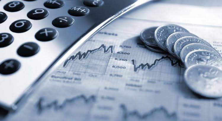 Reforma Tributária pode reduzir carga tributária em 2027 e 2028, apontam estimativas