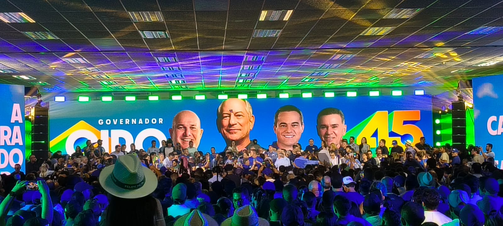 Na convenção de Ciro Gomes, Roberto Cláudio enaltece Alcides e André Fernandes e defende fortalecimento da oposição