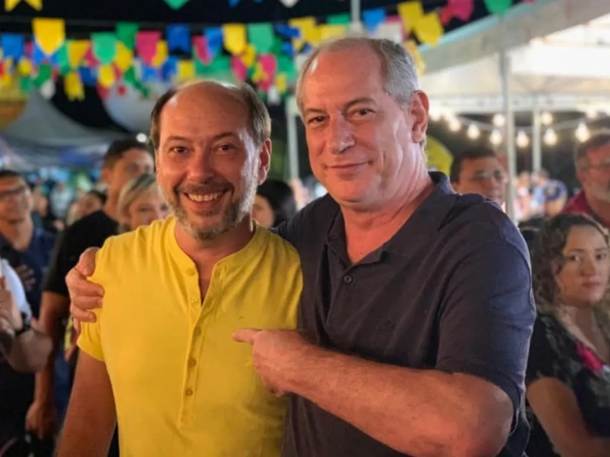 Ivo fica com Ciro, deixa apoio a Cid em aberto e descarta votar em Wagner e Alcides para o Senado