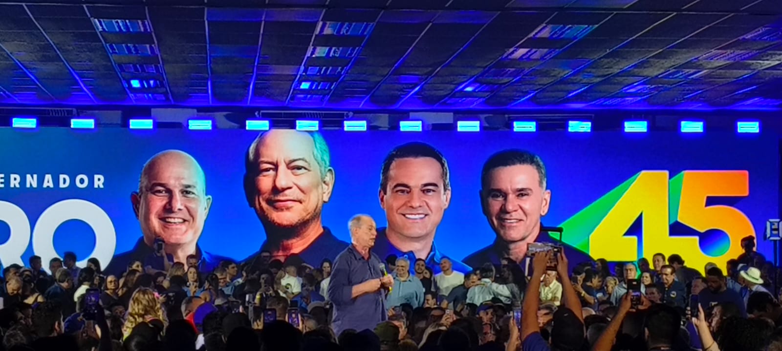Ciro diz que tem o Ceará como “norte” e reafirma compromisso com o Estado em lançamento de candidatura