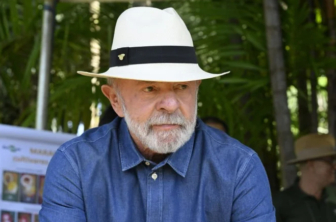 PT oficializa candidatura de Lula à reeleição; presidente buscará o quarto mandato em 2026