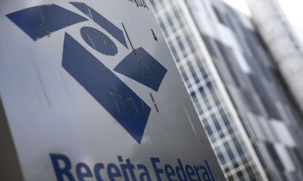 Portaria RFB nº 702/2026 altera o contencioso tributário e retira do CARF o julgamento dos devedores contumazes
