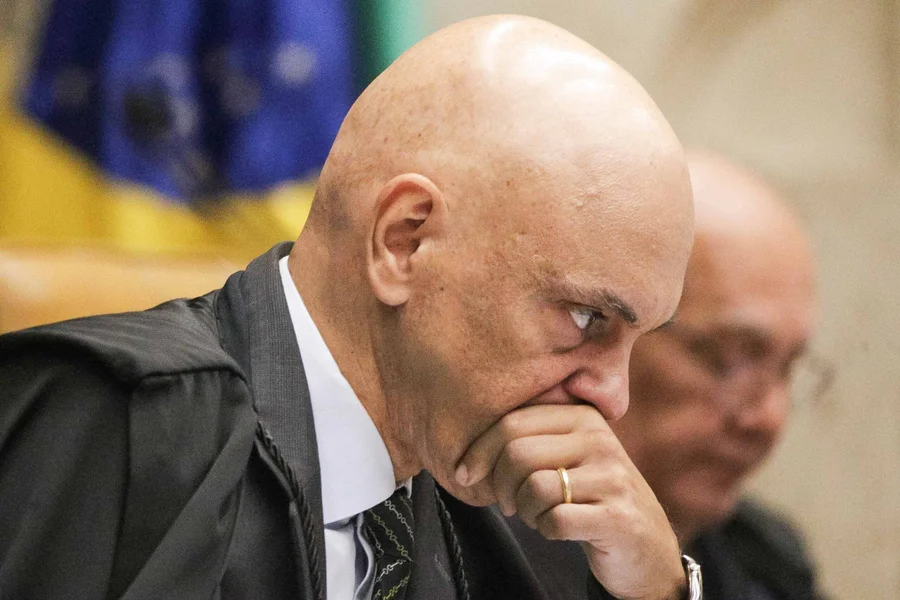 Juiz considera “mal entendido” e nega indenização pedida pela família de Moraes