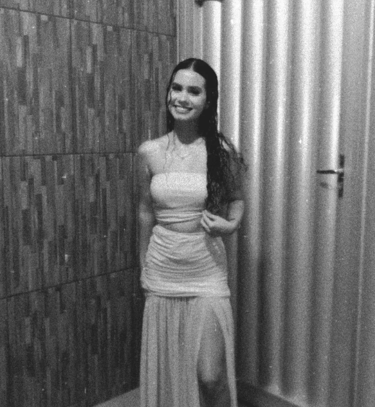 Jovem Anne Sophia, de Banabuiú, morre após mau súbito e deixa cidade em luto
