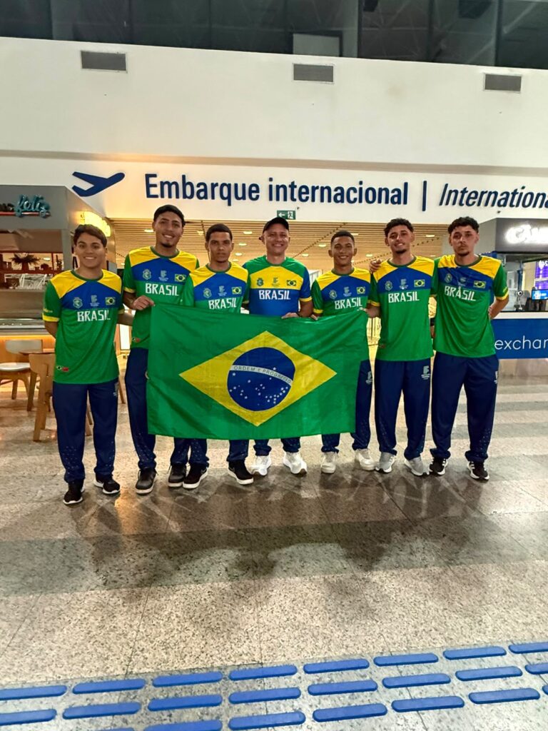 Estudantes do IFCE de Quixadá representam o Brasil em torneio internacional de futsal na China