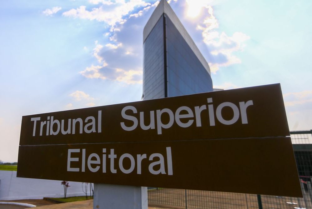 Agosto marca virada da campanha eleitoral, que deixa os bastidores e ganha as ruas em todo o País