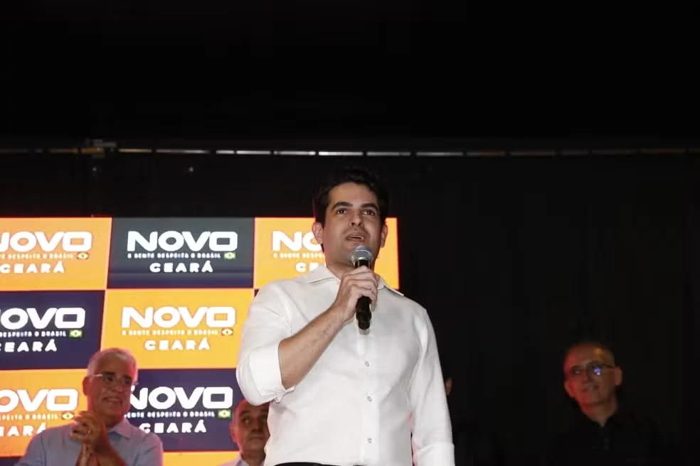 Partido Novo oficializa Pedro Brito ao Governo do Ceará e General Theophilo ao Senado nas eleições de 2026