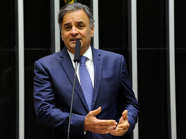 Aécio Neves anuncia saída das disputas eleitorais e ficará fora das urnas pela primeira vez em 40 anos