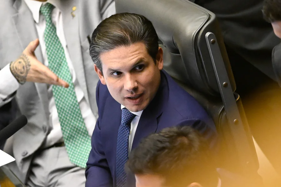 Presidente da Câmara, Hugo Motta declara apoio à reeleição de Lula após Republicanos liberar diretórios estaduais