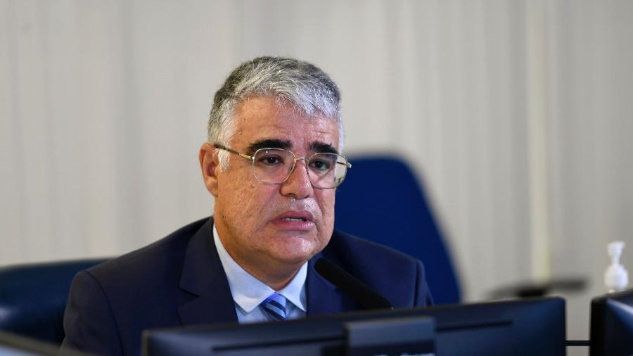 Girão se licencia do Senado para disputar a Vice-Presidência; Sargento Reginauro assume vaga