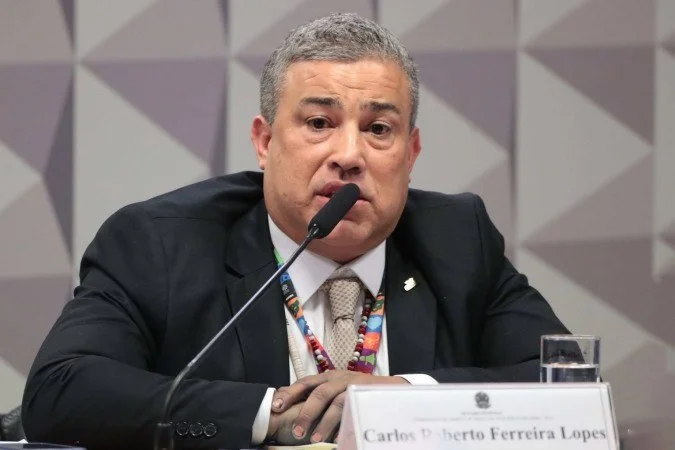 Operação contra fraudes bilionárias no INSS leva à prisão do presidente da Conafer