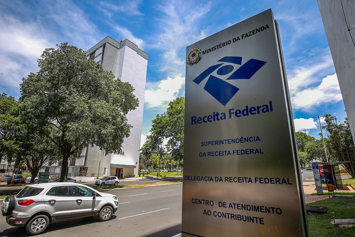 Receita Federal cria programa para ajudar empresas na adaptação às novas regras da reforma tributária