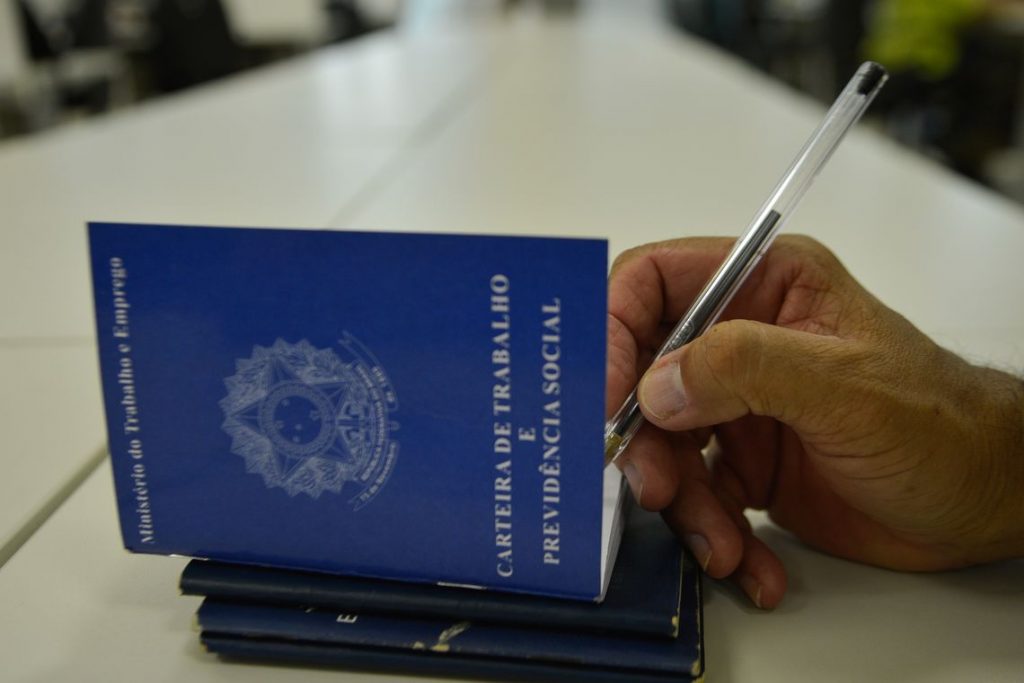 Desemprego cai no Ceará no segundo trimestre de 2026, segundo a PNAD