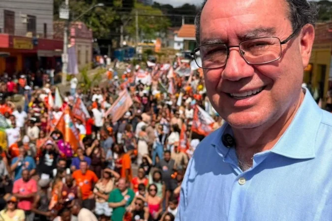 Augusto Cury abre campanha e faz da superação da polarização a principal bandeira presidencial
