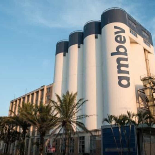 Tribunal administrativo anula cobrança de R$ 870 milhões sobre aquisição de cervejaria pela Ambev