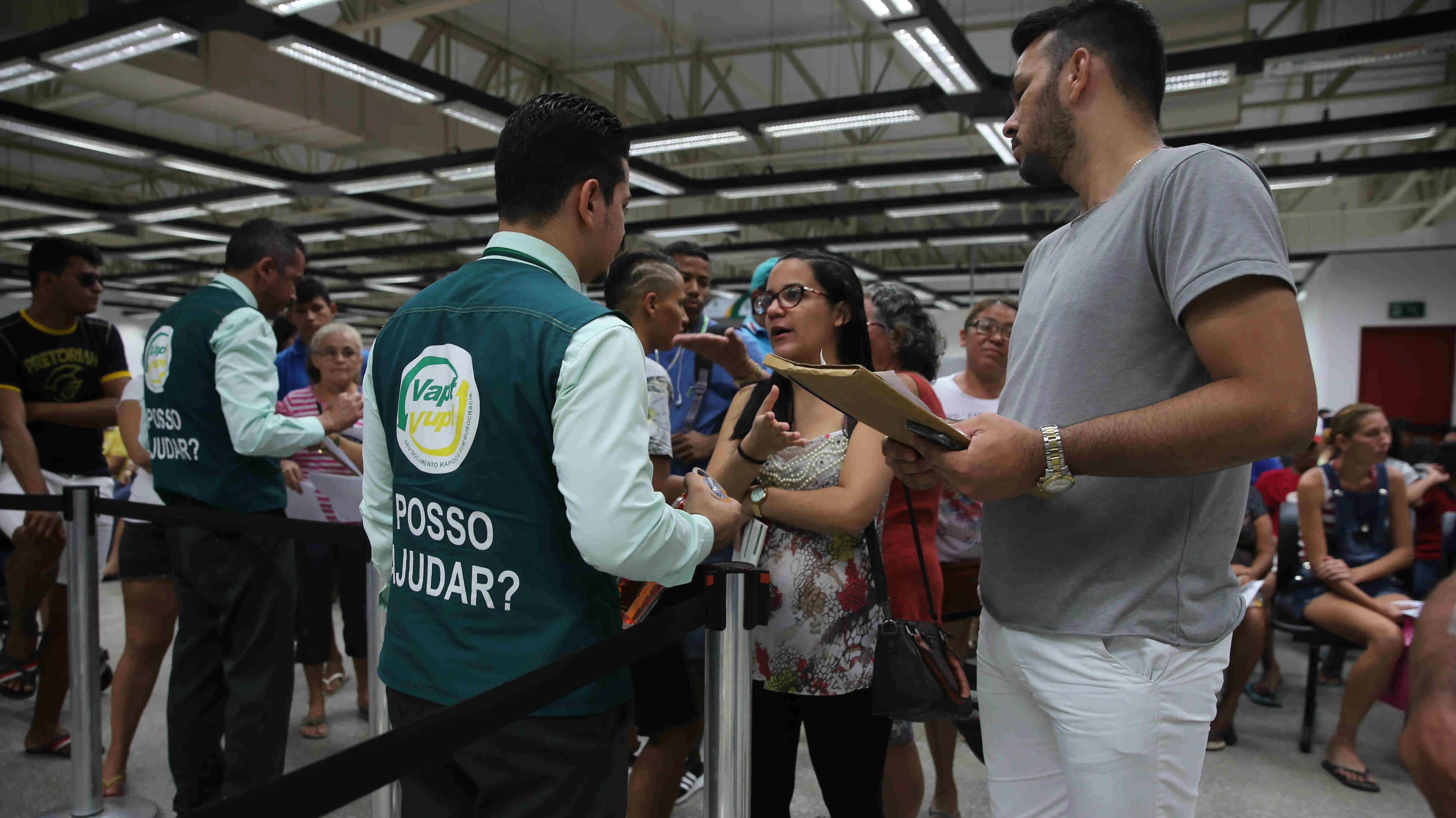 Elmano anuncia expansão do Vapt Vupt para 43 novos municípios do Ceará