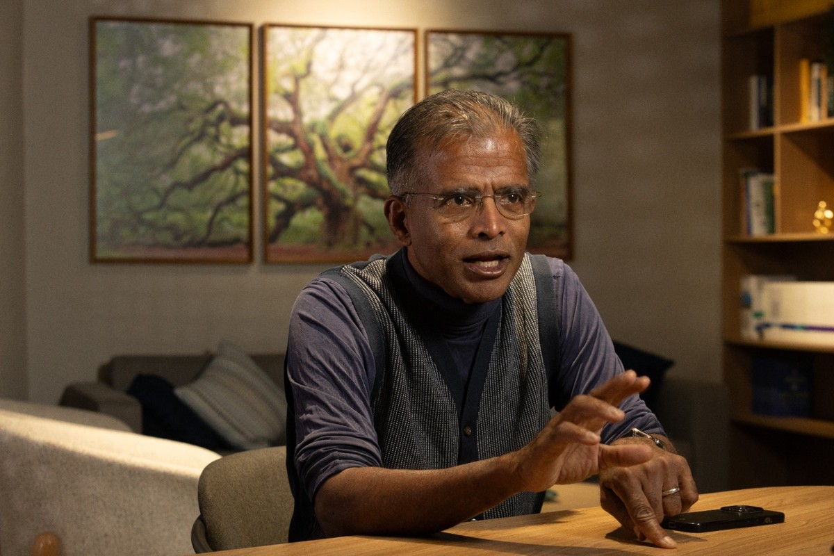 Polarização política global ameaça previsibilidade do valuation e amplia volatilidade nos mercados, avalia professor Aswath Damodaran
