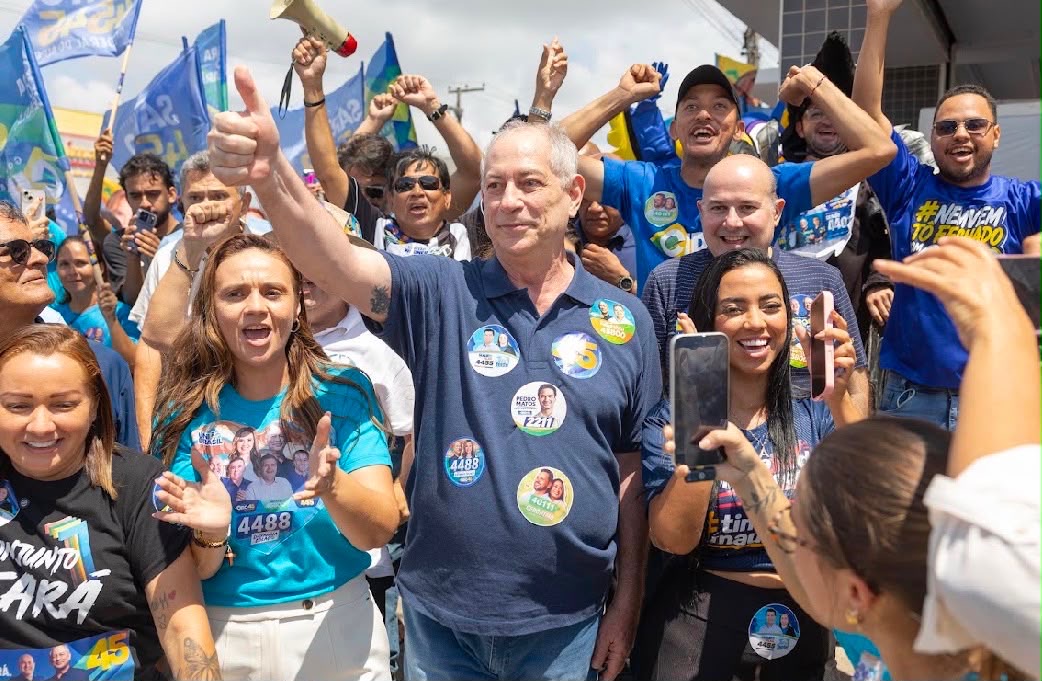 Em Cascavel, Ciro critica fechamento de fábricas e promete apoio a pequenos e médios empreendedores