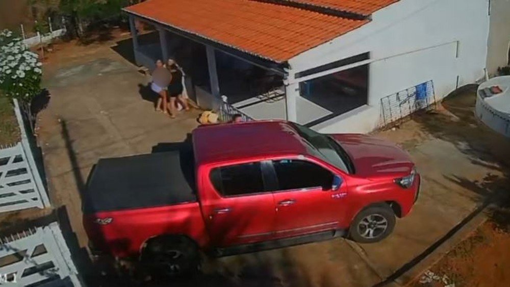 Idoso de 77 anos desmaia após ser picado por jararaca dentro de casa no Ceará
