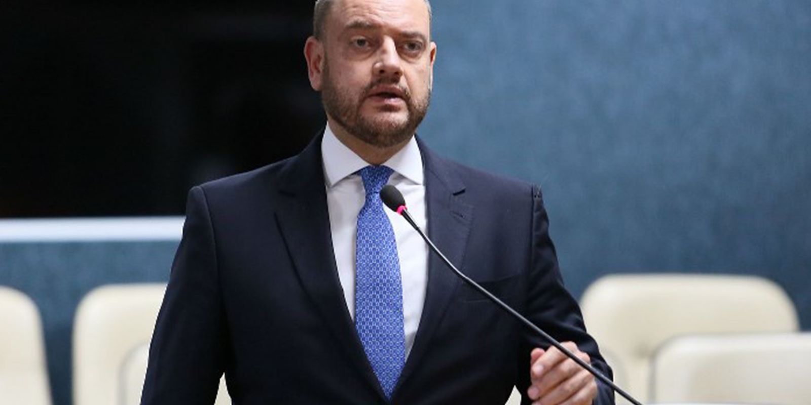 Rio exonera 6,1 mil comissionados e prevê economia de R$ 221 milhões