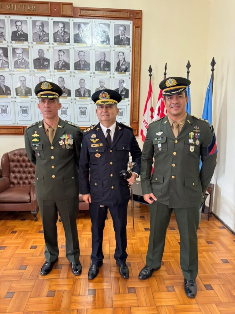 Ex-comandante do 9º BPM, quixadaense Coronel George Vidal é homenageado pelo Exército Brasileiro