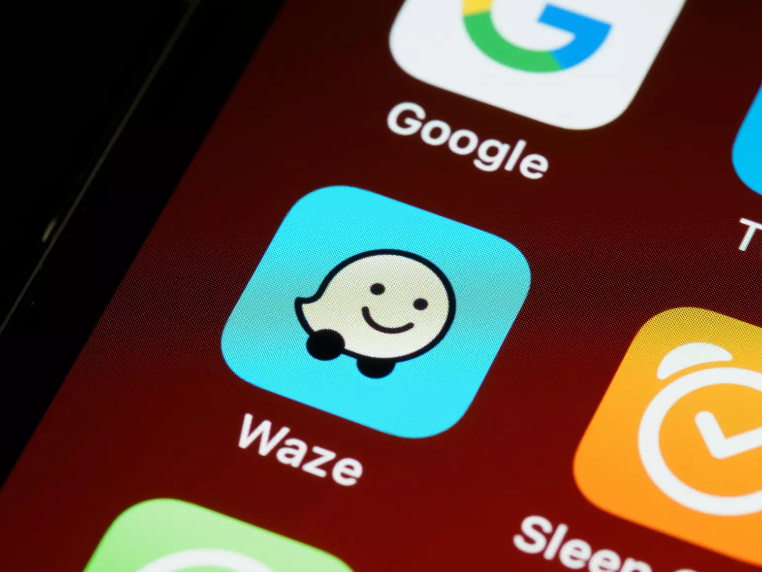 Waze desativa recurso de segurança no Brasil após alertas falsos durante eleições