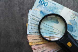 Justiça Federal reconhece prescrição de R$94,4 milhões em cobrança de PIS/Cofins; cartas de cobrança não interrompem prazo