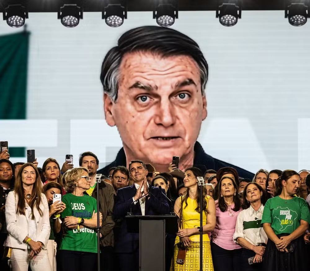 Justiça Eleitoral agenda julgamento sobre vídeo de Bolsonaro gerado por IA