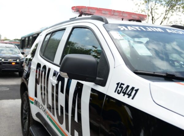 Homem é morto a tiros dentro de casa em Choró; pai teria presenciado o crime