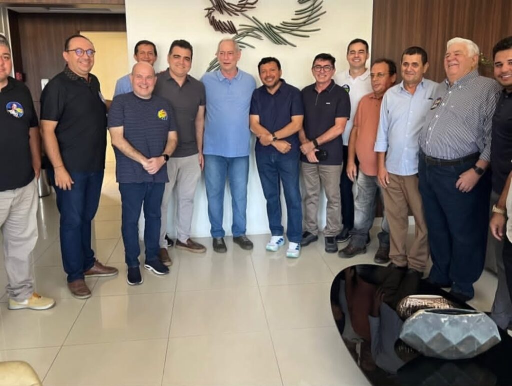 Irmão do vice-prefeito de Quixeramobim deixa o PT e anuncia apoio a Ciro Gomes