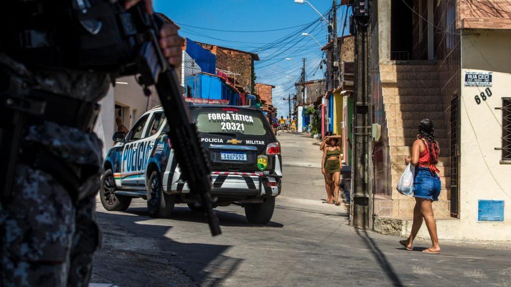 Ceará lidera redução de homicídios e roubos no Brasil em 2026; Elmano enaltece empenho dos policiais nas ações de combate à violência