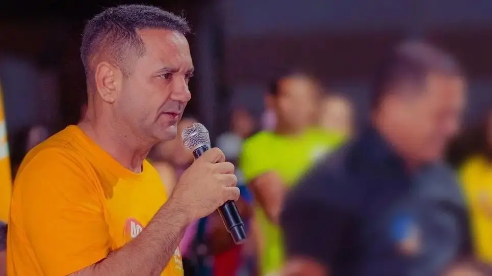 Foragido da Justiça, ex-prefeito de Choró, Bebeto Queiroz é expulso do PSB