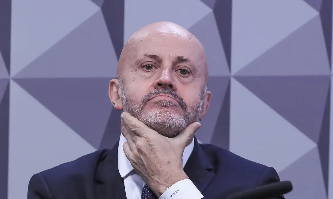 Mendonça manda soltar filho do “Careca do INSS”: investigado por fraudes em descontos de aposentadorias deixa a prisão e usará tornozeleira eletrônica