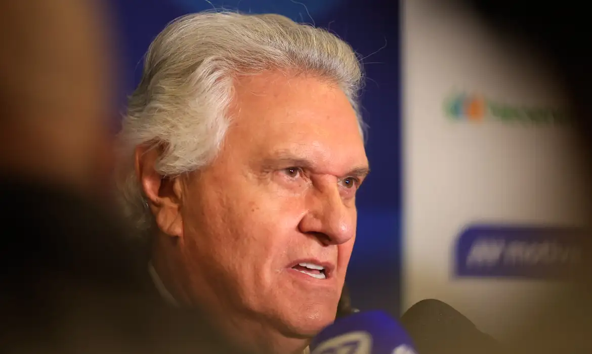 Caiado é internado para tratar faringite e suspende compromissos desta quinta-feira