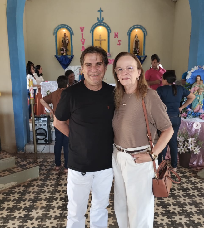 Secretária de saúde de Quixeramobim, Ana Cláudia Pimenta, perdeu o esposo e o pai em apenas 4 dias