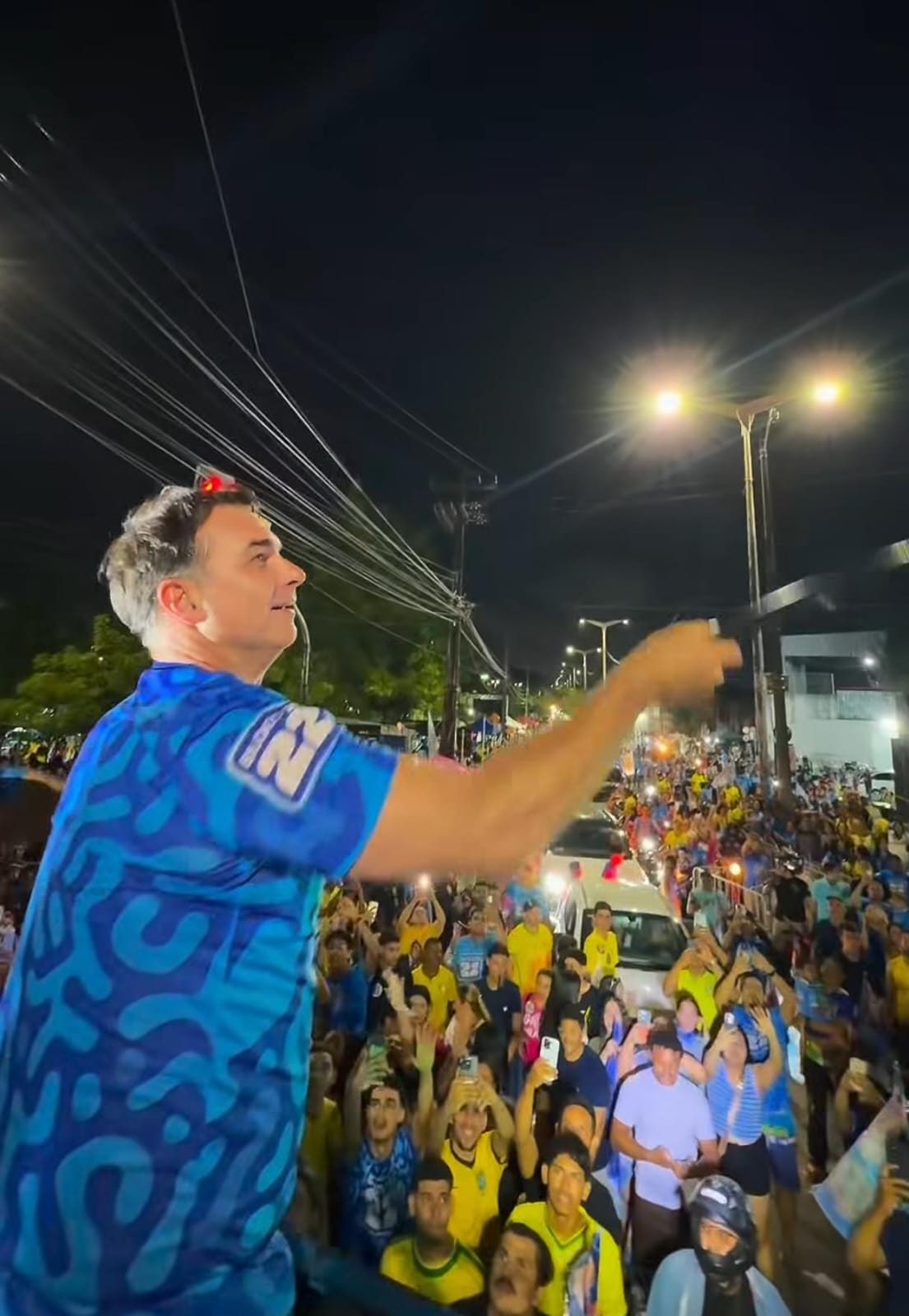 Em Fortaleza, Flávio Bolsonaro critica violência, promete penas mais duras e diz que eleição pode mudar composição do STF