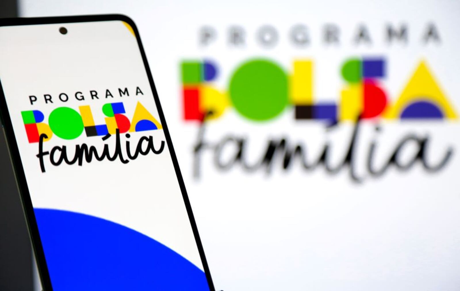 Reajuste do Bolsa Família começa a ser pago no dia 19 de outubro; quase 20 milhões são beneficiados