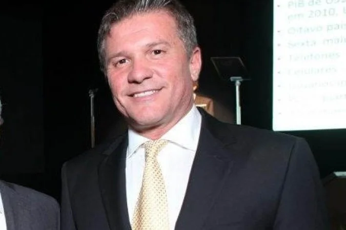 Pai de Daniel Vorcaro pede atendimento médico particular e recebe parecer favorável da PGR