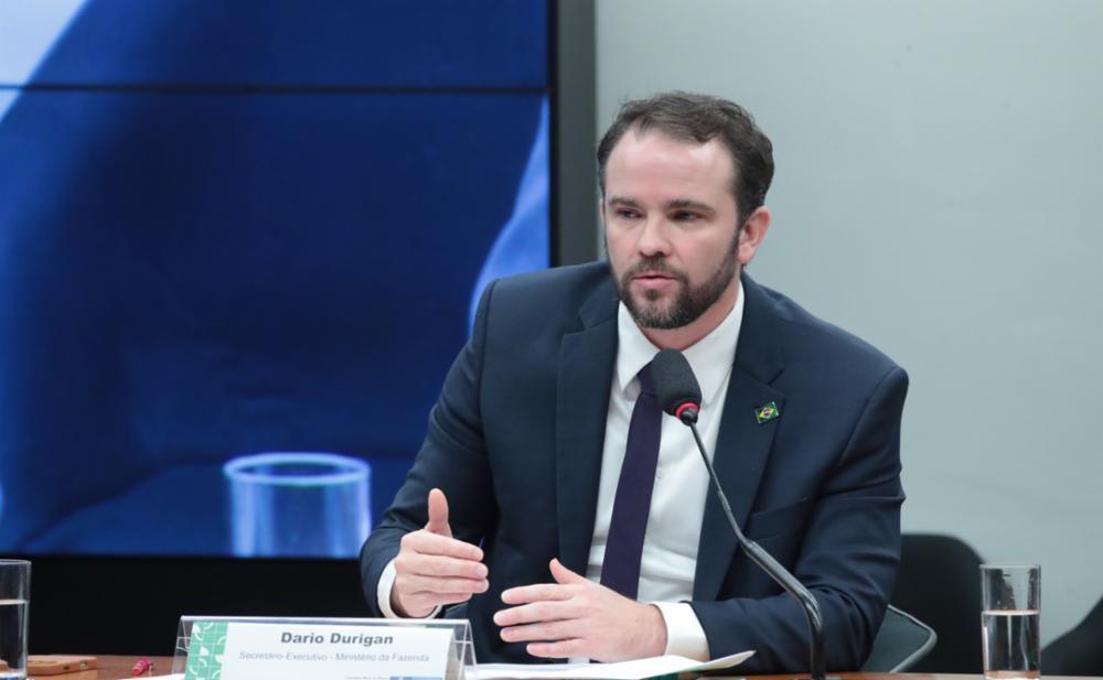 Ministro da Fazenda defende reforma tributária como facilitador para empresários e propõe fim da declaração de IR PF