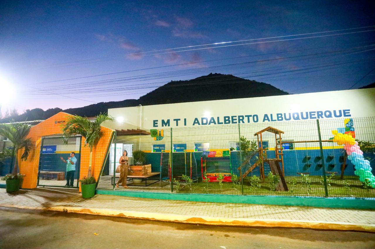 Massapê: Ozires Pontes reinaugura escola no Pé da Serra e amplia rede de ensino em tempo integral