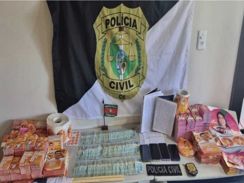 Dois homens são presos com ‘santinhos’ e R$ 12 mil suspeitos de compra de votos