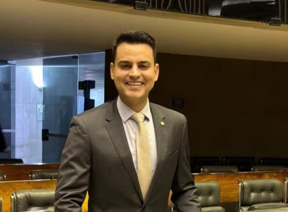 Yury do Paredão é alvo de operação da PF por suspeitas de irregularidades eleitorais no Ceará