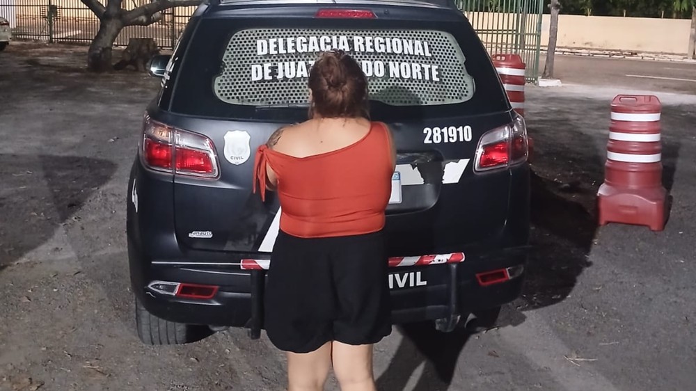 Mulher é presa suspeita de extorquir empresário para não revelar traição